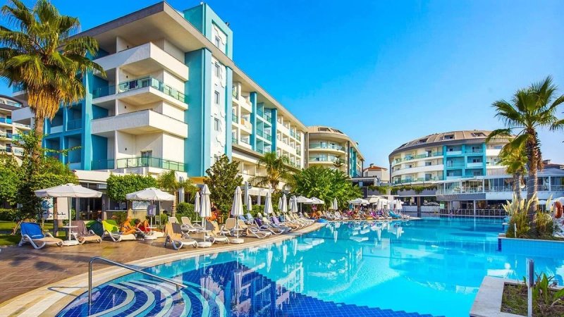 Antalya utazás Seashell Resort