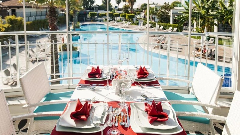 Side utazás Seashell Resort