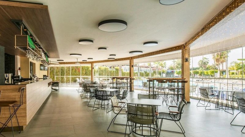 Side utazás Seashell Resort