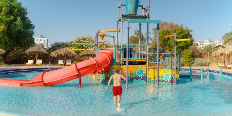 Hurghada utazás Sindbad Club