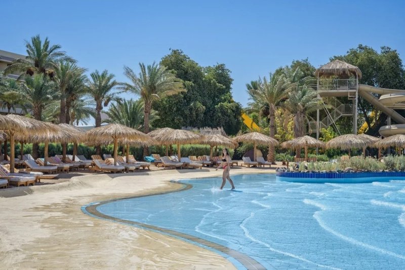 Hurghada utazás Sindbad Club