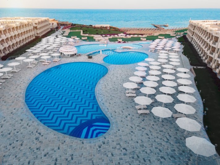 Marsa Alam utazás Sirena Beach Resort & Spa