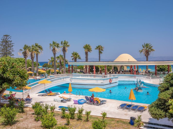 Rodosz Ialyssos utazás Sunshine Rhodes Hotel