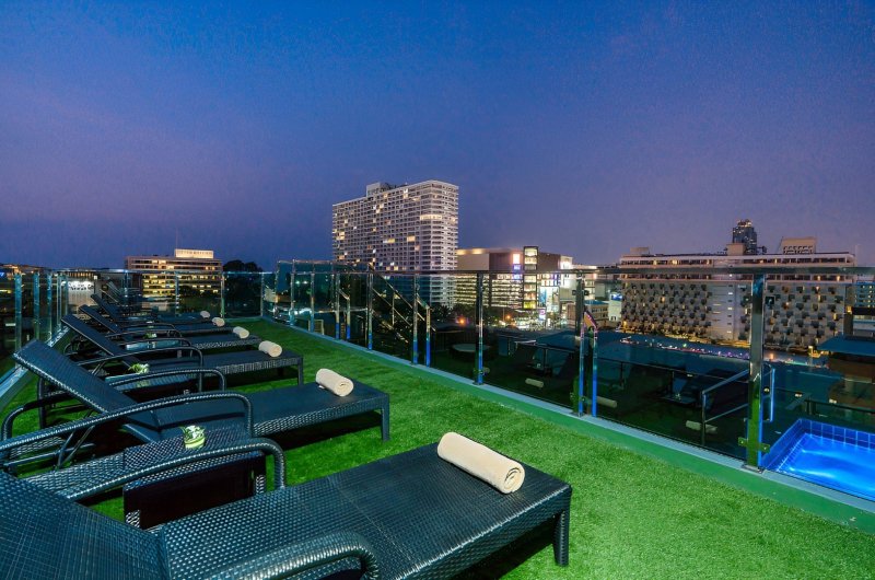 Pattaya utazás Acqua Hotel Pattaya