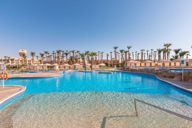 Hurghada utazás Beach Albatros Resort