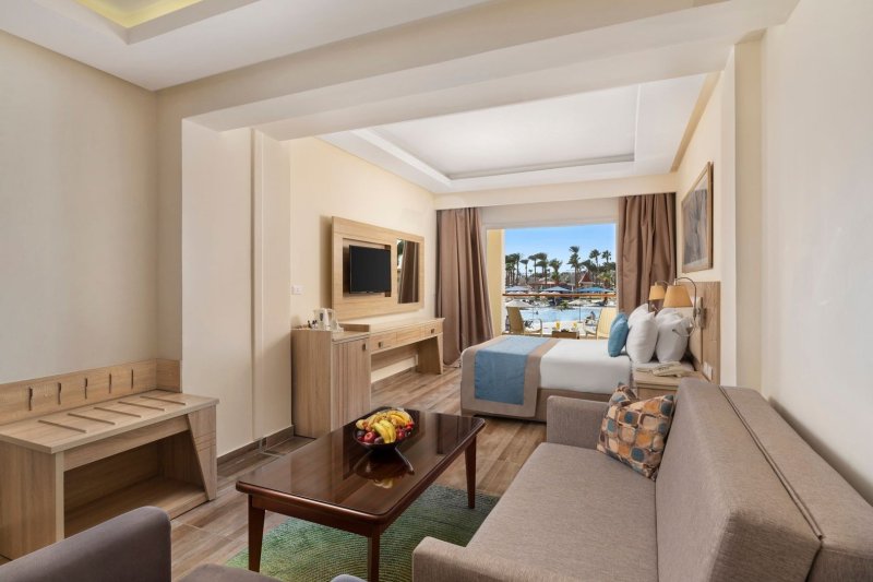 Hurghada utazás Beach Albatros Resort