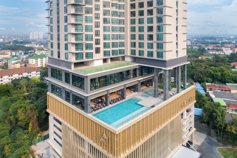 Pattaya utazás Brighton Grand Hotel Pattaya