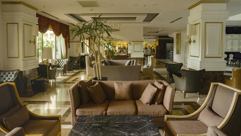 Castival Hotel Side