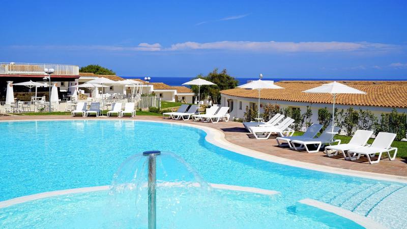 GH Santina Resort Szardínia