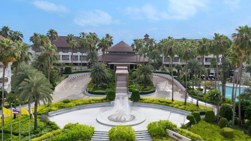 Pattaya utazás Hotel Amari Bangsaen