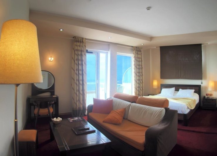 Durres utazás Hotel Aragosta 