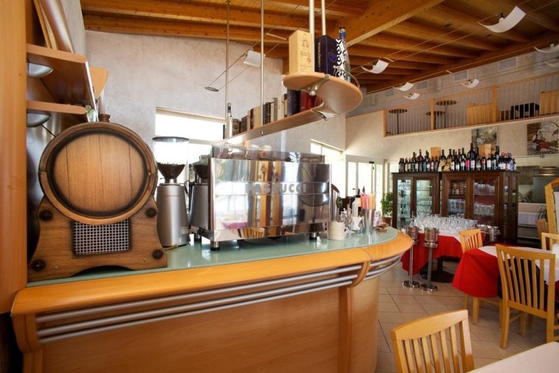 Durres utazás Hotel Aragosta 