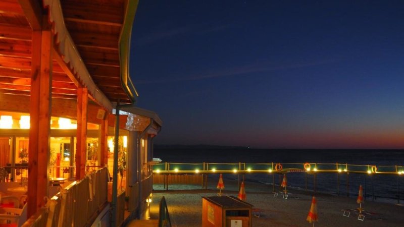 Durres utazás Hotel Aragosta 