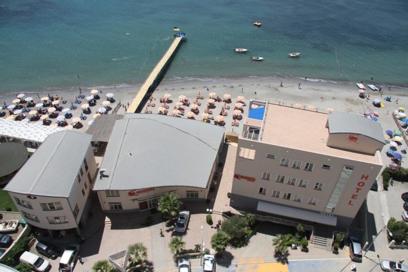 Durres utazás Hotel Aragosta 