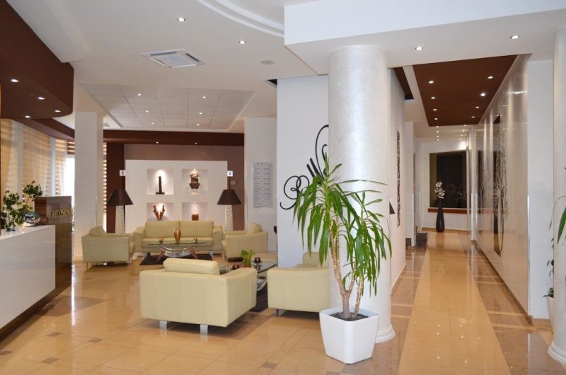 Durres utazás Hotel Arvi 