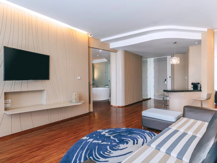 Pattaya utazás Hotel Baraquda Heeton by Compass Hospitality