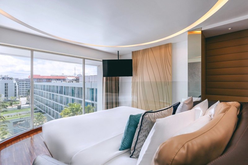 Pattaya utazás Hotel Baraquda Heeton by Compass Hospitality