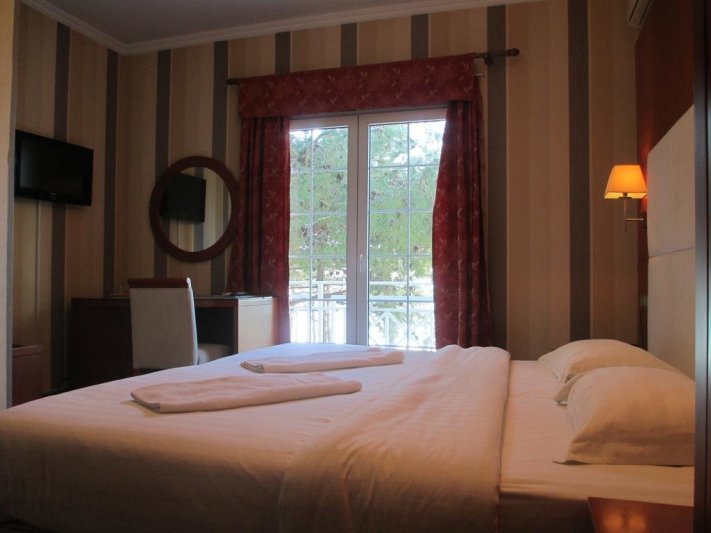 Durres utazás Hotel Bel Conti 