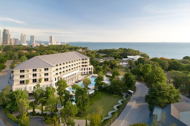 Pattaya utazás Hotel Cross Pattaya Pratamnak