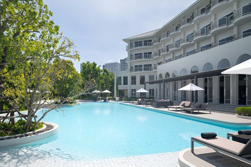 Pattaya utazás Hotel Cross Pattaya Pratamnak