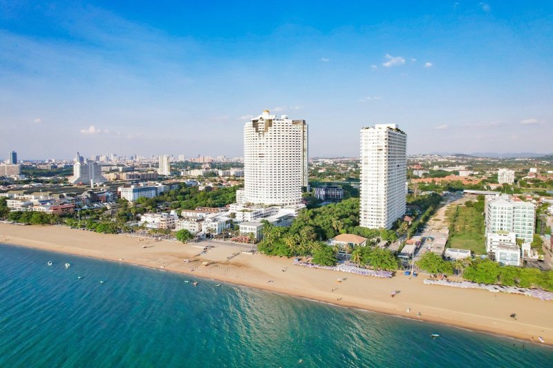 Pattaya utazás Hotel D Varee Jomtien Beach