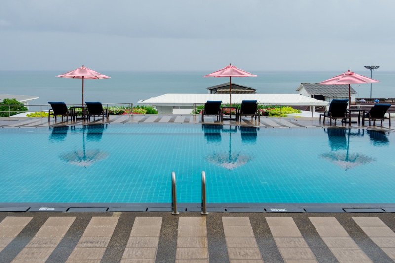 Pattaya utazás Hotel D Varee Jomtien Beach