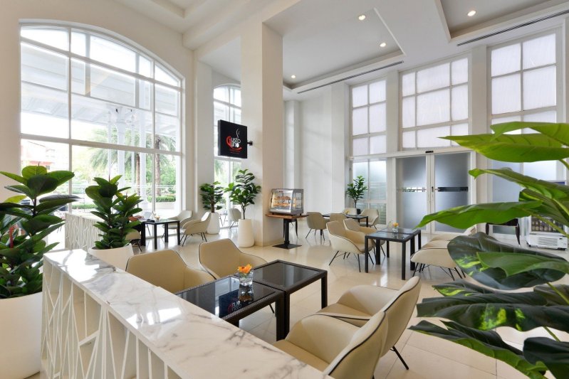 Pattaya utazás Hotel D Varee Jomtien Beach