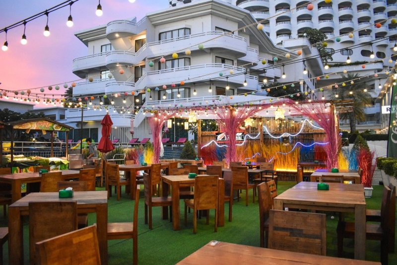 Pattaya utazás Hotel D Varee Jomtien Beach