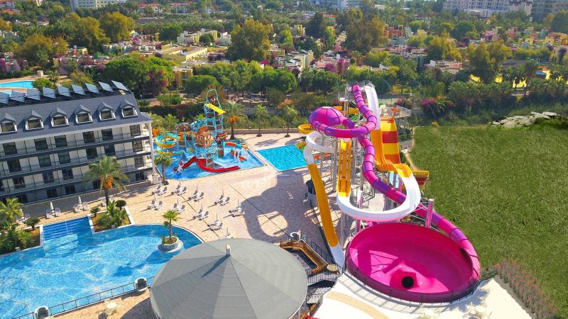 Hotel Dream World Palace Side