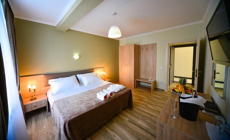 Durres utazás Hotel Klajdi Resort 