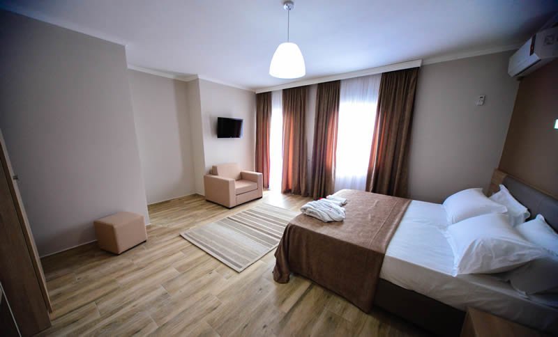 Durres utazás Hotel Klajdi Resort 