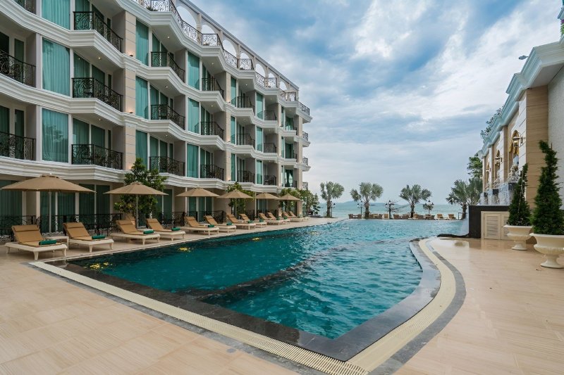 Pattaya utazás Hotel LK Emerald Beach