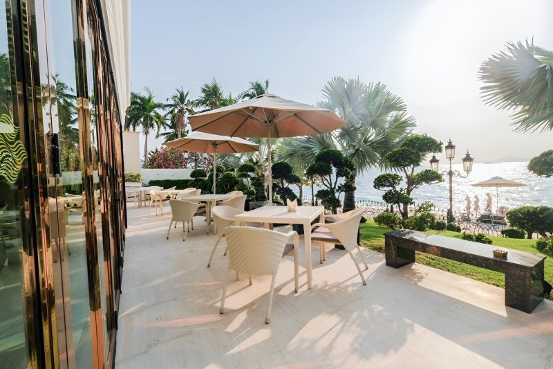 Pattaya utazás Hotel LK Emerald Beach