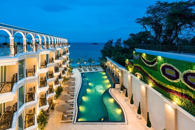 Pattaya utazás Hotel LK Emerald Beach