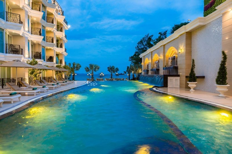 Pattaya utazás Hotel LK Emerald Beach