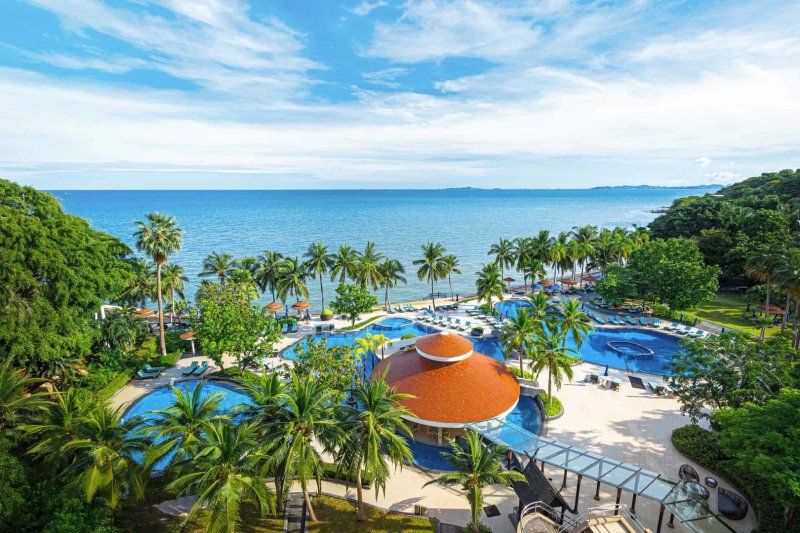Pattaya utazás Hotel Royal Wing Suites and Spa
