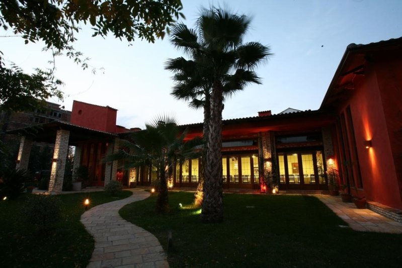 Durres utazás Hotel Vila Belvedere 