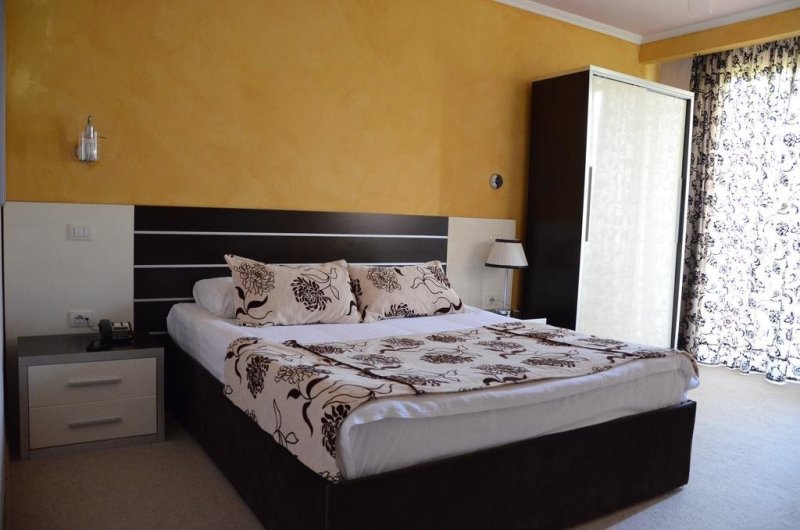 Durres utazás Hotel Vila Belvedere 