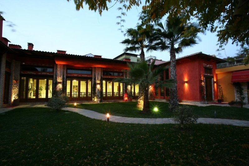 Durres utazás Hotel Vila Belvedere 