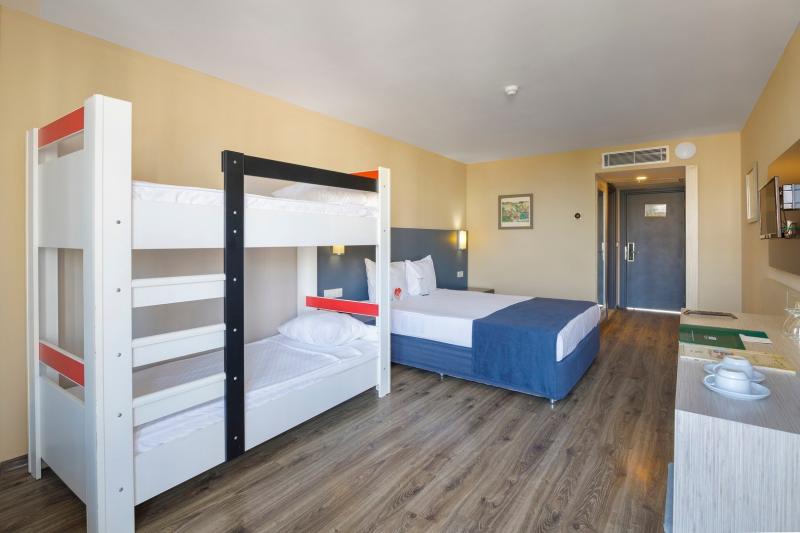 Hotel Washington Resort & Spa Side
