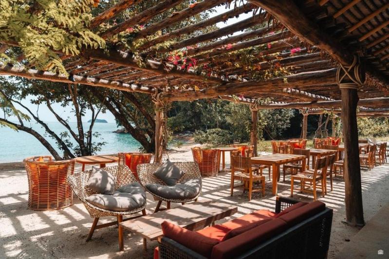 Island Escape Burasari Phuket