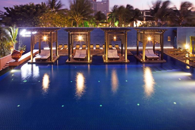 2 éj Bangkokkal-Ace of Hua Hin Bangkok Hua Hin Karácsony-Szilveszter December 23-i indulással-Thaiföldi