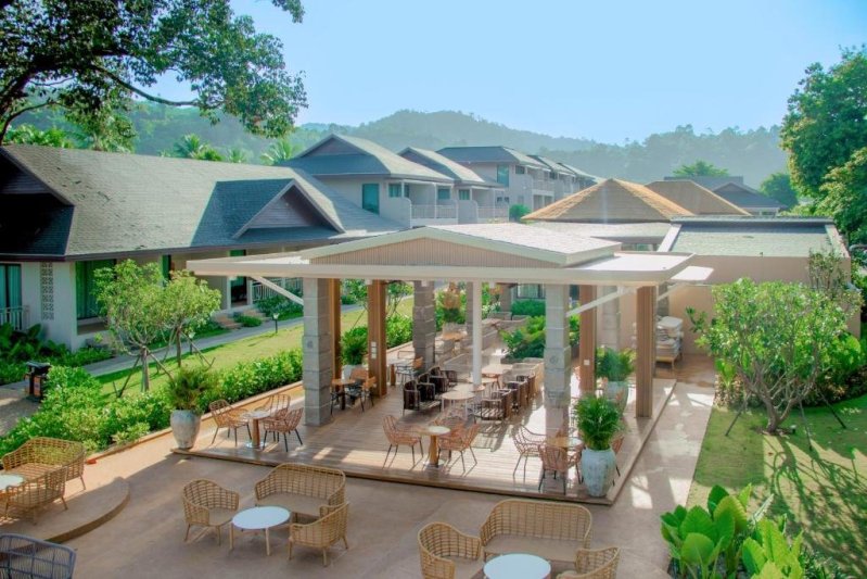 Khao Lak Emerald Beach Resort & Spa