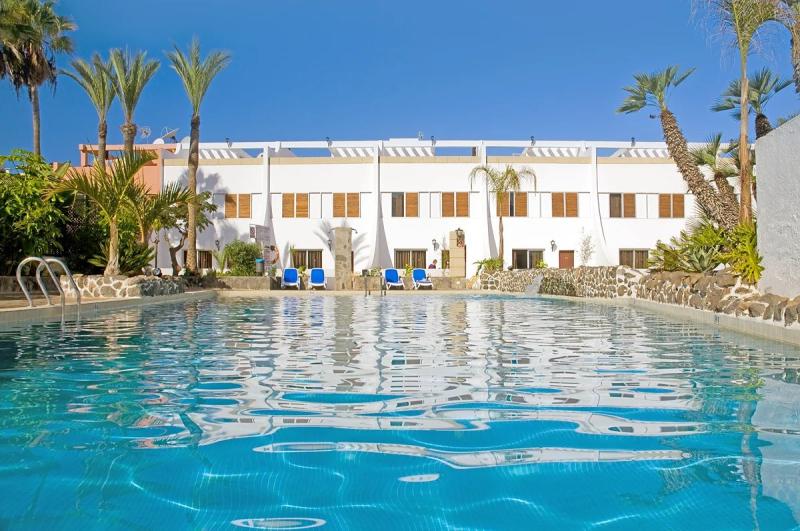 Las Piramides Tenerife