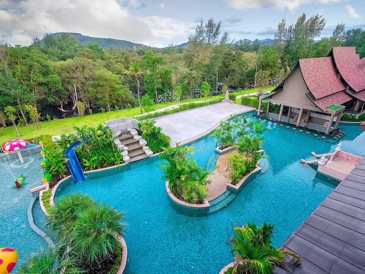 Maikhao Palm Beach Resort Phuket