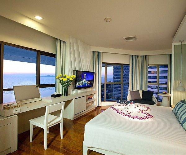 2 éj Bangkok és Jomiten Palm Beach Hotel Pattaya