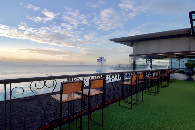 Pattaya utazás Pattaya Modus Beachfront Resort