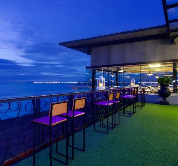 Pattaya utazás Pattaya Modus Beachfront Resort