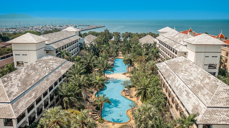 Pattaya utazás Ravindra Beach Resort & Spa