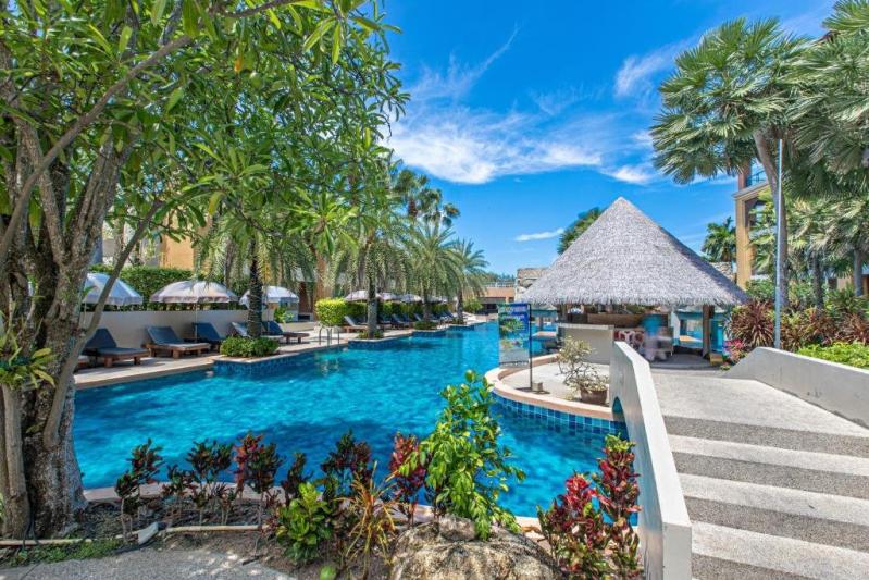 Rawai Palm Beach Resort Phuket